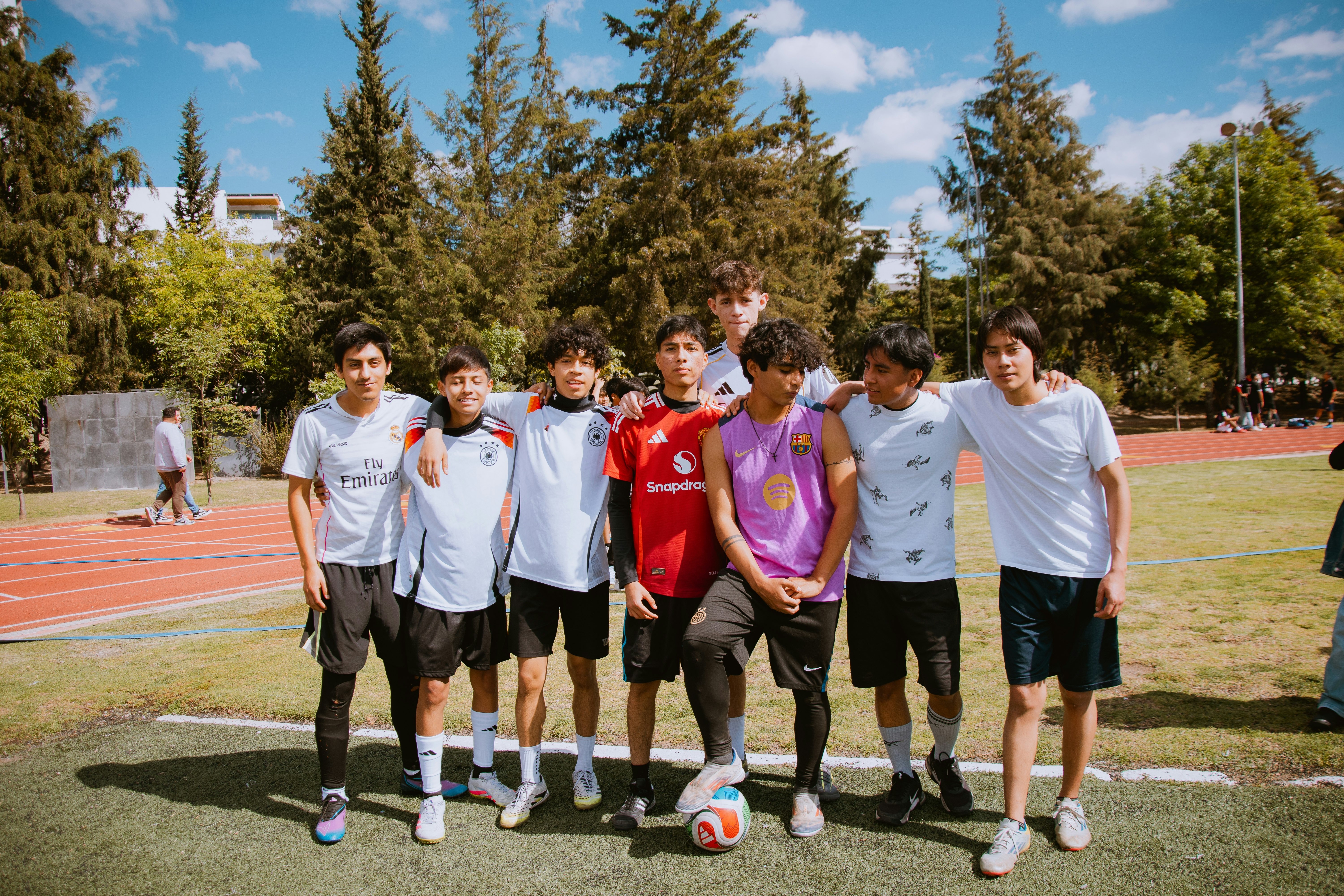 庞俊旭遭希金斯0封出局 中国军团告别2025世界斯诺克公开赛庞俊旭在斯诺克世界公开赛1／4决赛中输给了约翰・希金斯，中国军团至此全部告别本次比赛。